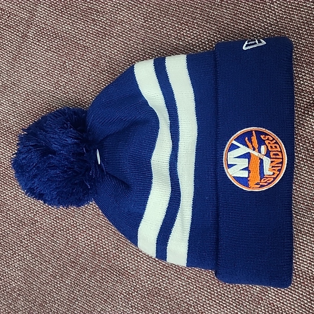 New Era NHL New York Islanders Winter Hat with pompom